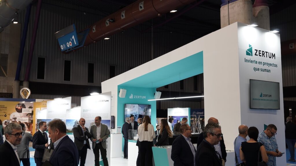 Stand de Zertum en SIMED 2024.